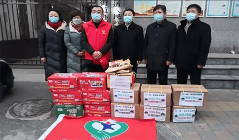 常宏向石家莊市新華區(qū)捐助愛(ài)心物資